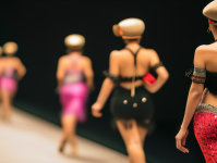 Runway 时尚界的舞动轨迹